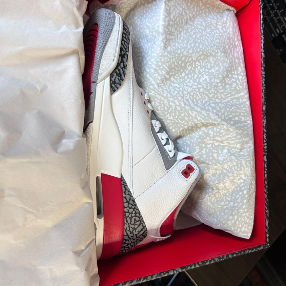 Jordan 3s fire red
